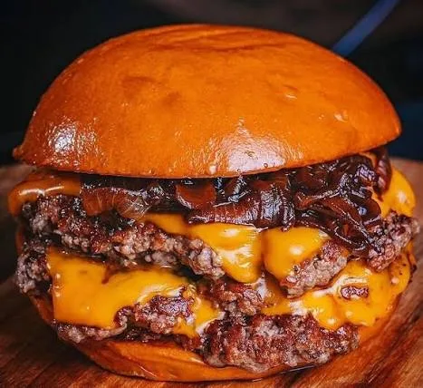 image/ChickenzillaSmashBurger.webp